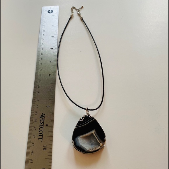 Beautiful Druzy Geode Agate Pendant - Picture 7 of 8